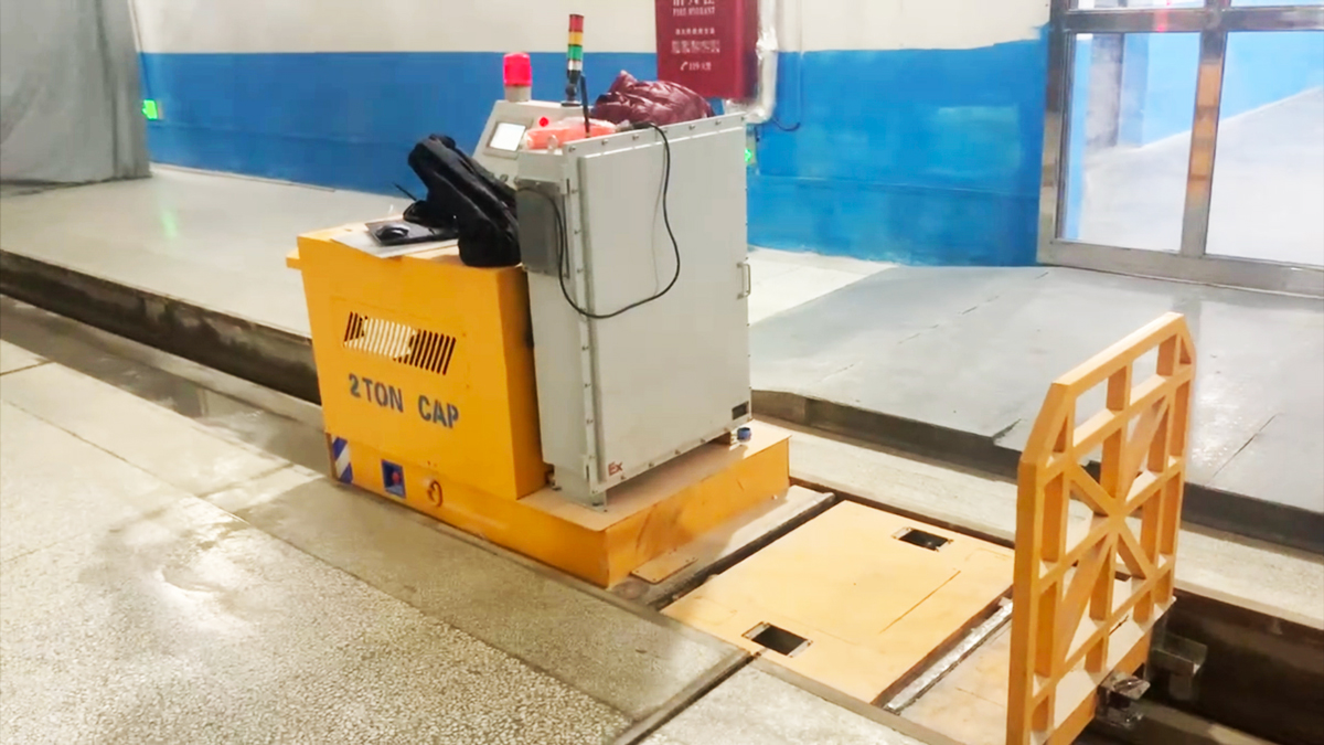 三臺(tái)RGV自動(dòng)化智能軌道車(chē)成功交付！
